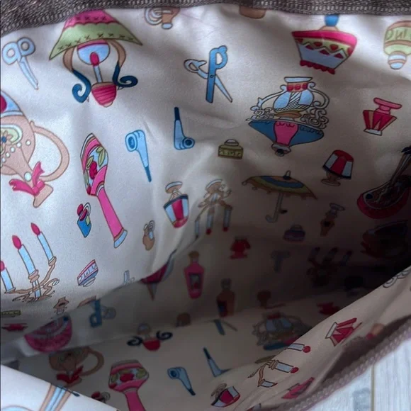 💜3 for $15💜 Cat Embroidered toiletries bag - Picture 5 of 5